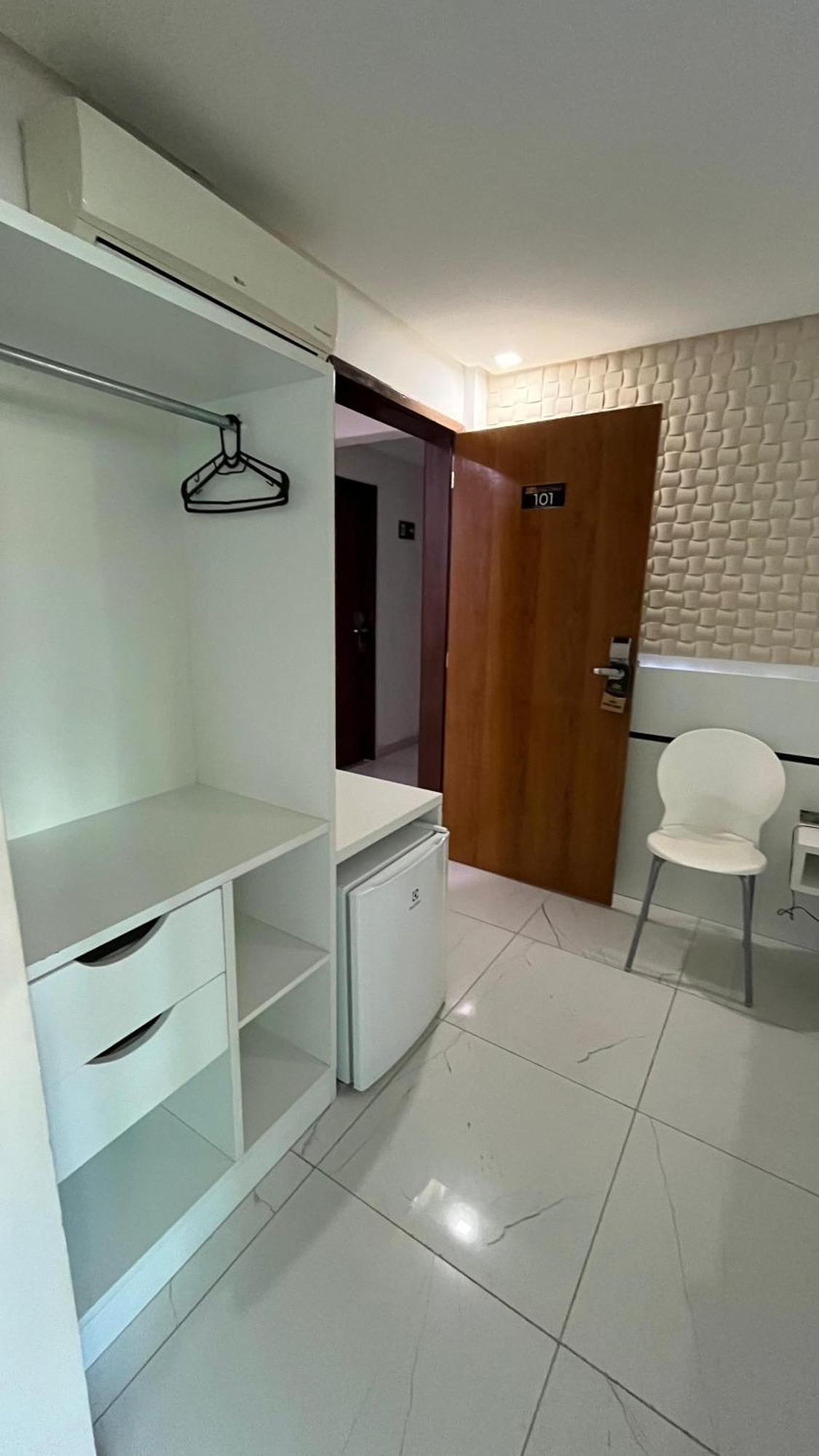 Goiana Palace Hotel - Facil Acesso A Fabrica Da Jeep מראה חיצוני תמונה